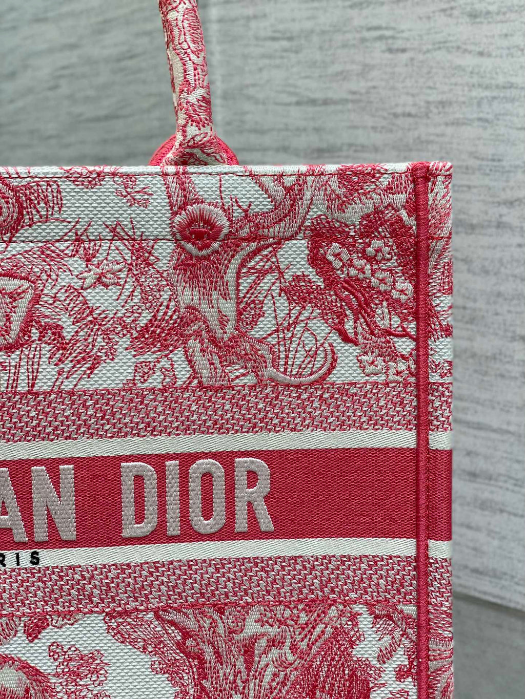medium dioriviera book tote 36 red tiger embroidery canvas
