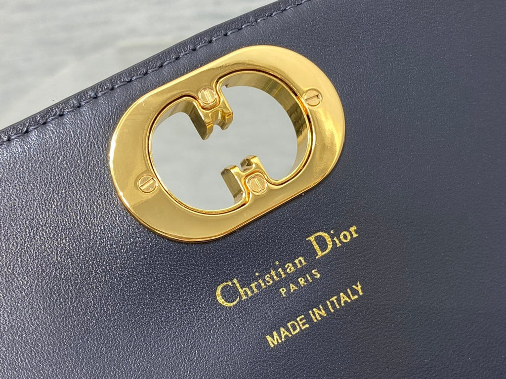 MONTAIGNE AVENUE MINI 22 BAG IN NAVY BLUE CALFSKIN AND MONOGRAM OBLIQUE JACQUARD