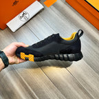 HM BOUNCING SNEAKER BLACK AND YELLOW FABRIC