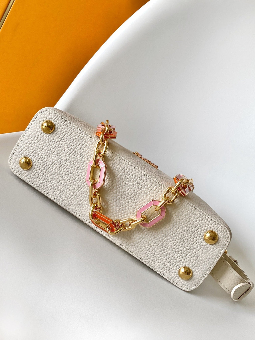 Capucines BB 21cm Bag White Cowhide 251662