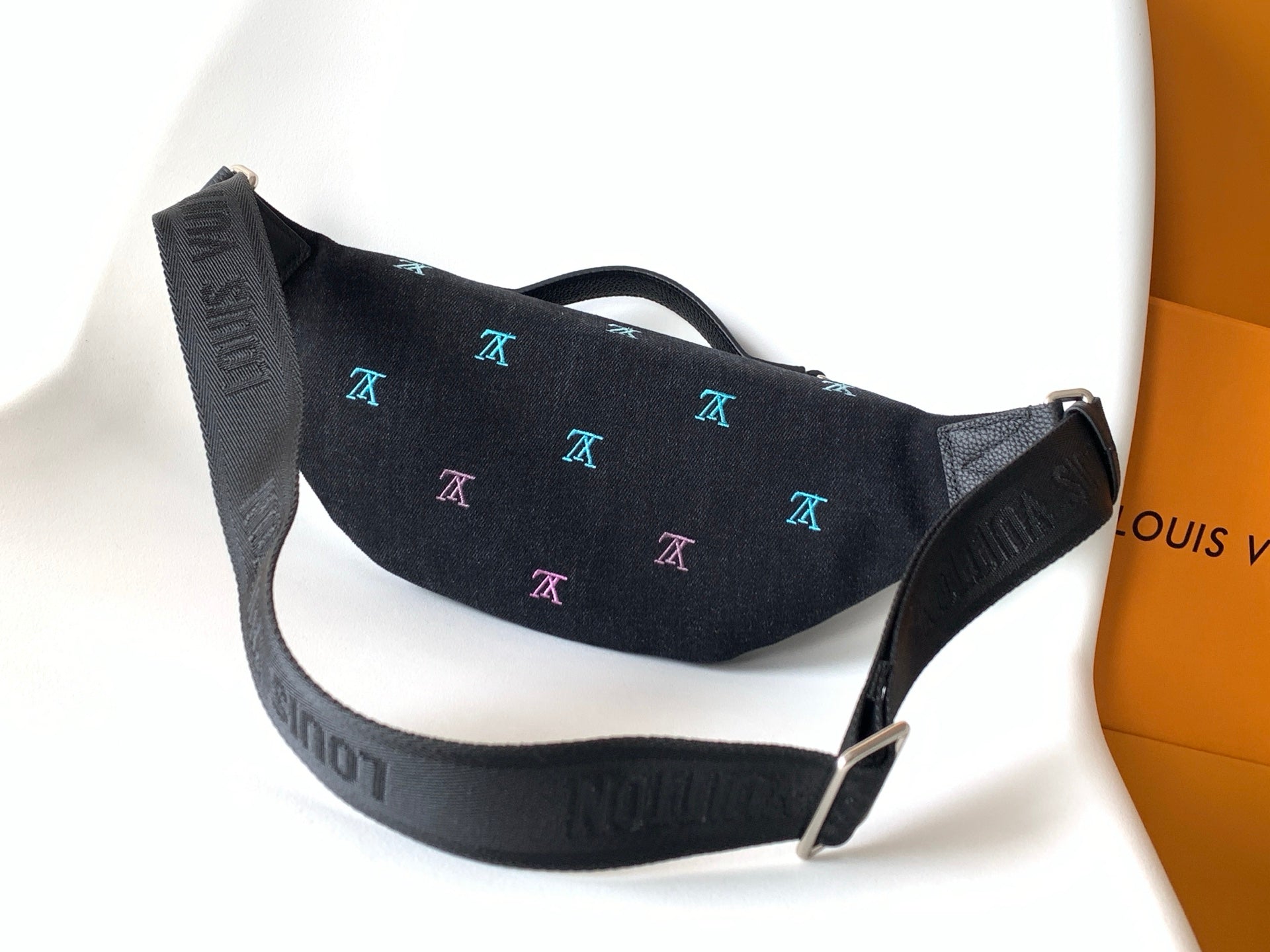 LV M13961 Rush Bumbag Black LV Blason Denim & Cowhide