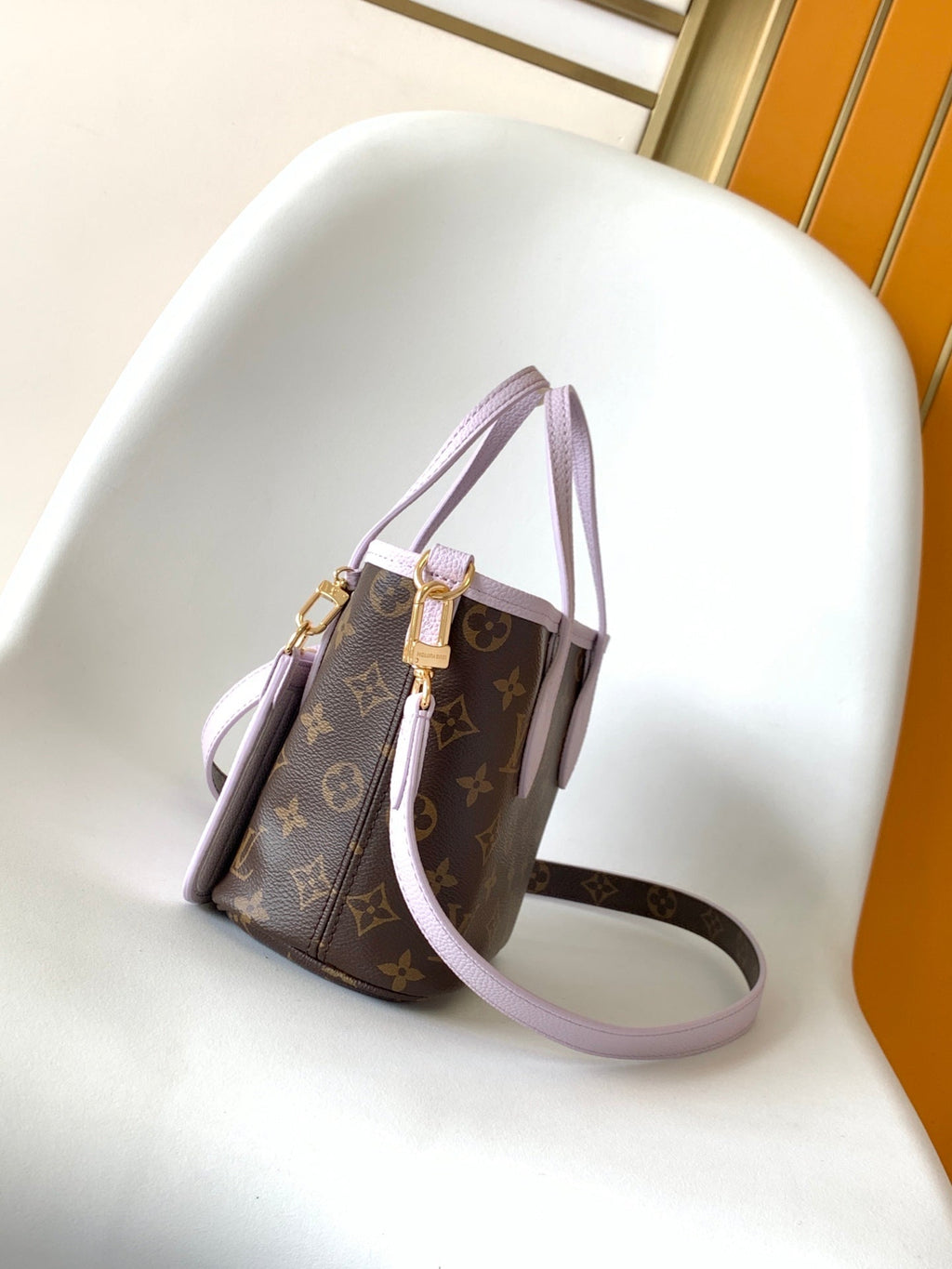 Neverfull 24 Bandoulière Inside Out BB Misty Lilac Calfskin