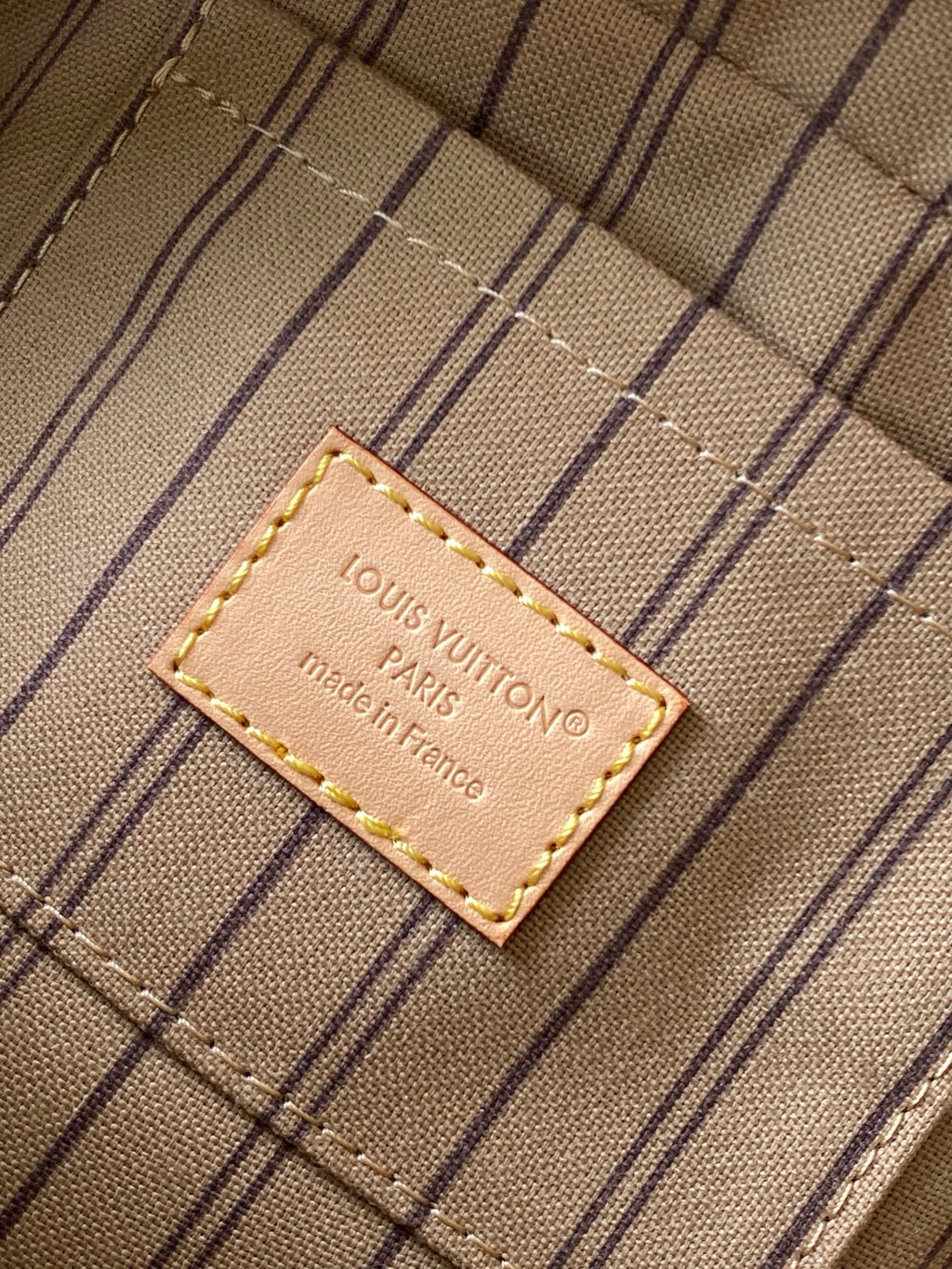 LV Hang On Handbag 26cm Brown Monogram Canvas GHW