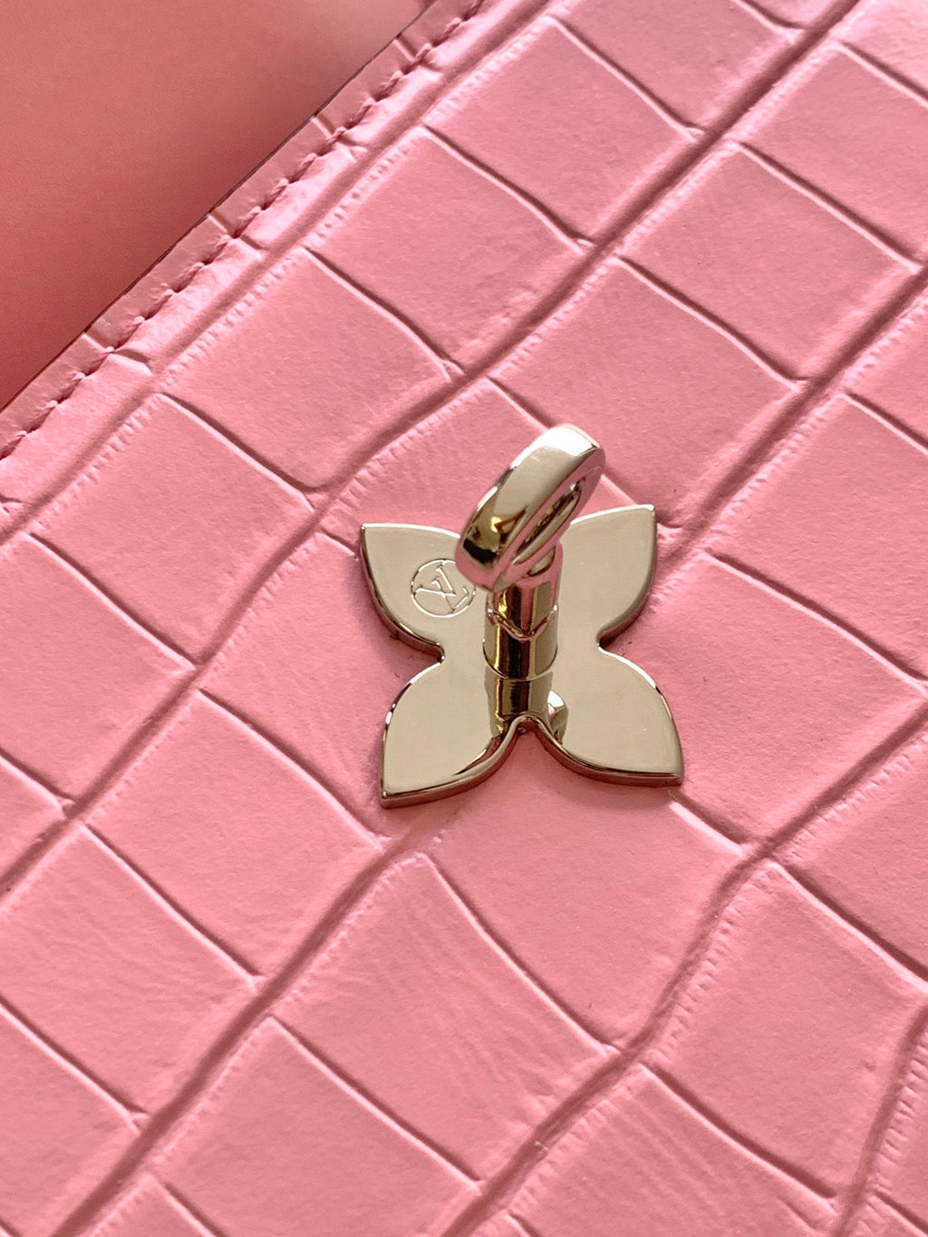 LV 25s Rose Des Vents Handbag 19cm Pink Crocodile Metal HW