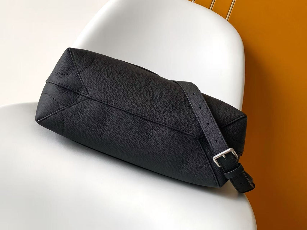 LV Steamer 30 Handbag Black Calfskin