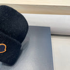 BEANIE HAT IN BLACK WOOL 438123