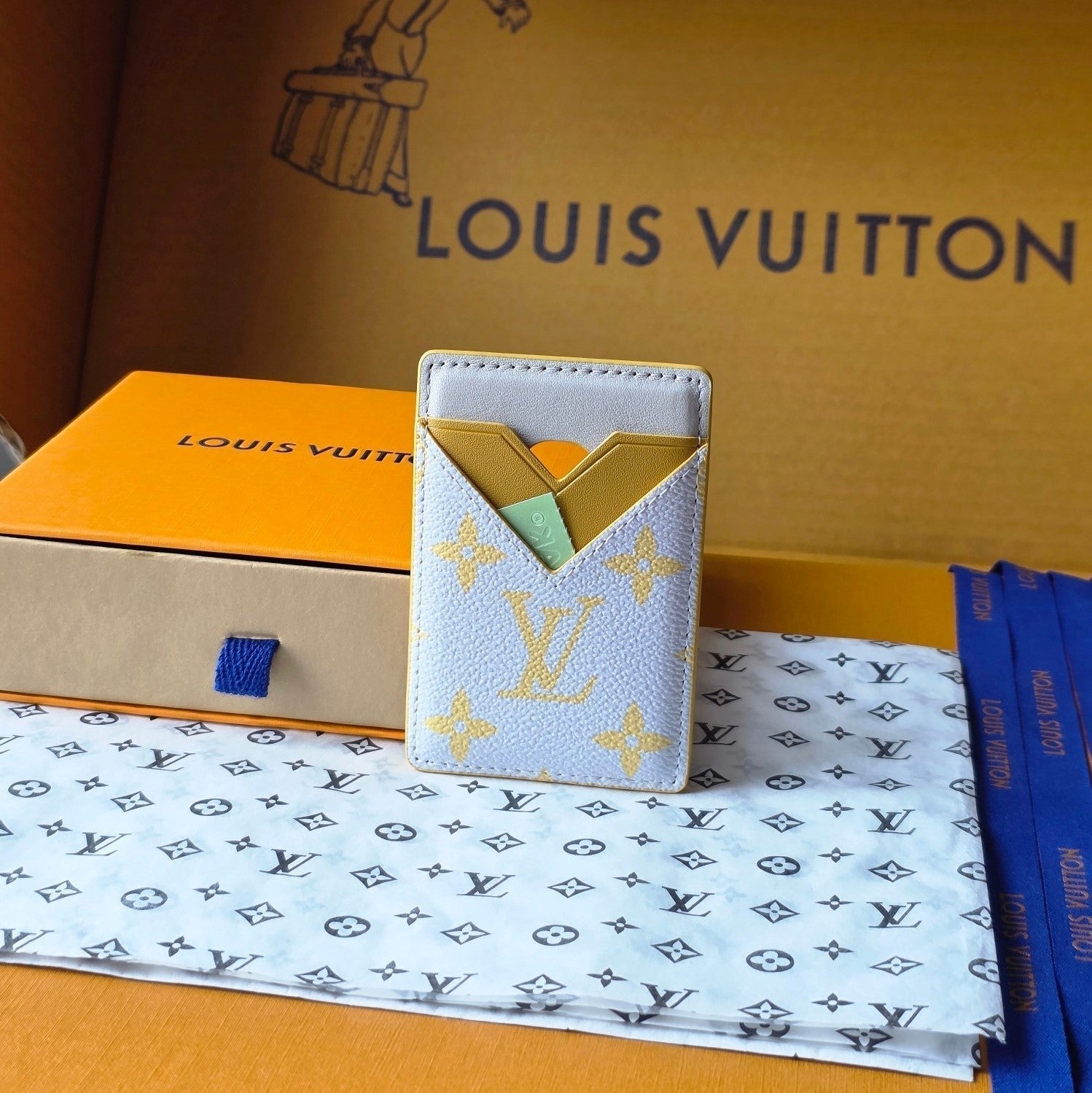 LV M15033 Porte-Cartes Magnet Gray Yellow Monogram Glow Canvas & Cowhide