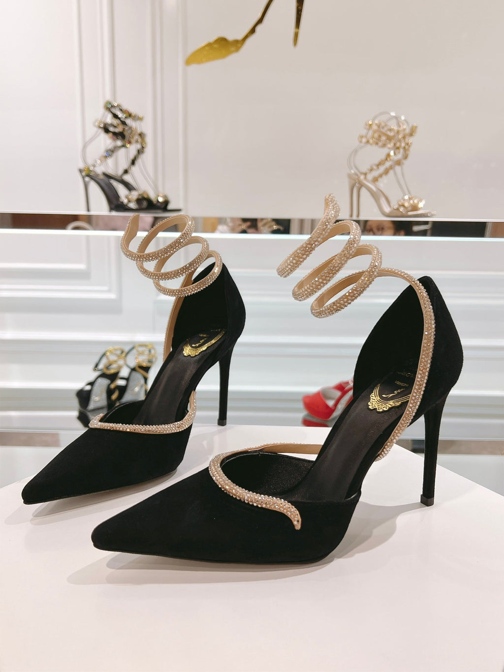 RC 25C Scarpin Black Gold Imported Velvet Swarovski Crystal 339483
