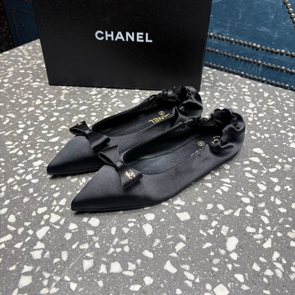 CC 25s Métiers d’art Ballet flats 10mm Black Silk Satin 423792