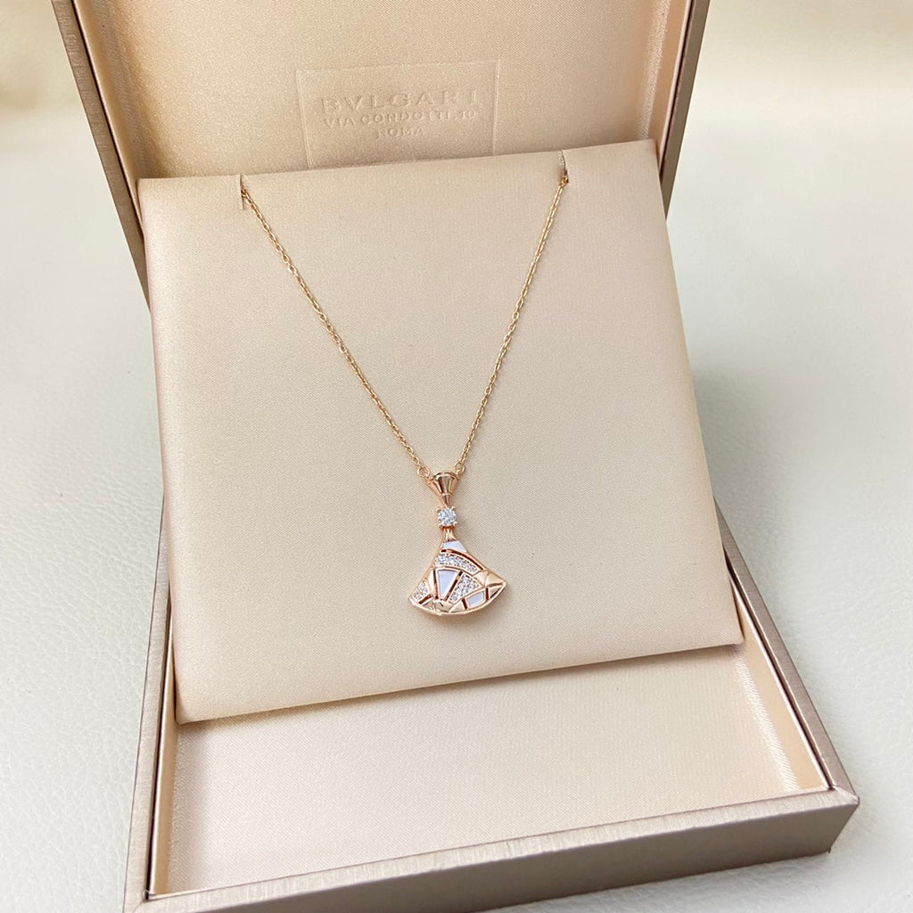 BVL Camouflage Necklace White Mop Diamond Pink Gold