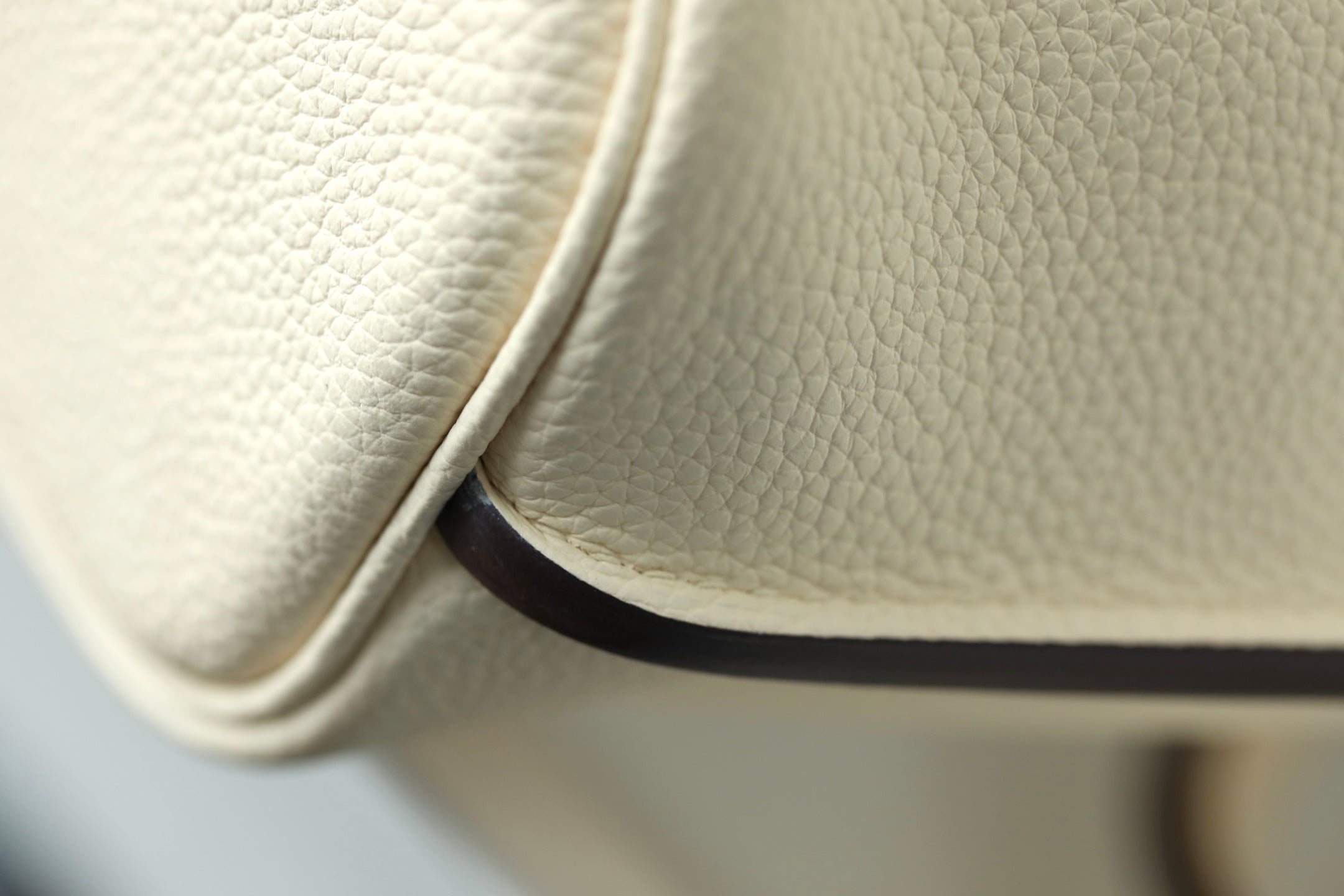 HM So Kelly Shoulder Bag 22cm Ivory Cowhide 284526