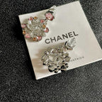 DOUBLE C STUD EARRINGS IN SILVER METAL WHITE & PINK STONES
