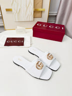 GG 2026 Early Spring Mule White Sheepskin 688521