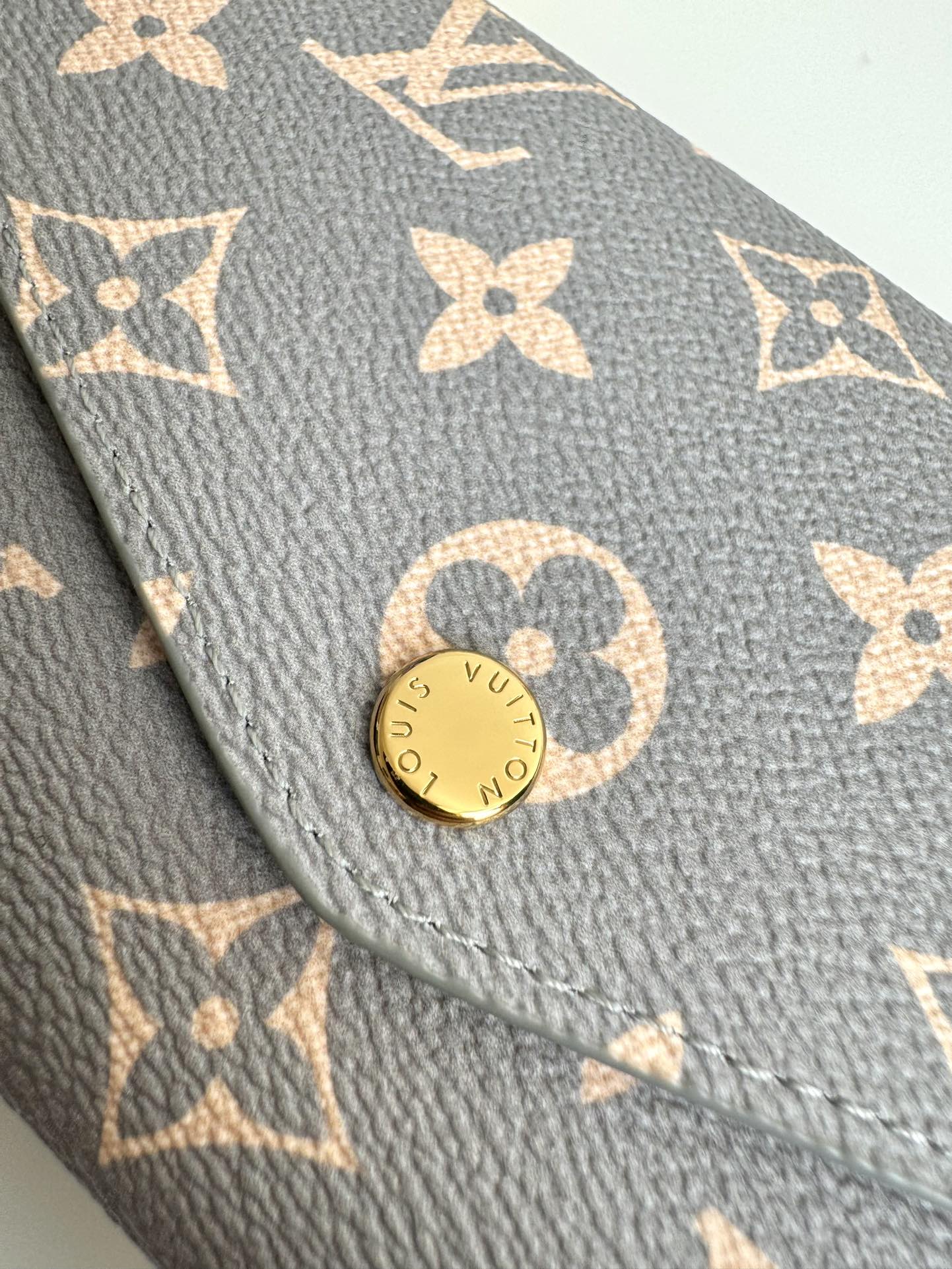 LV Sarah Wallet Trianon Gray Monogram Canvas GHW 221281