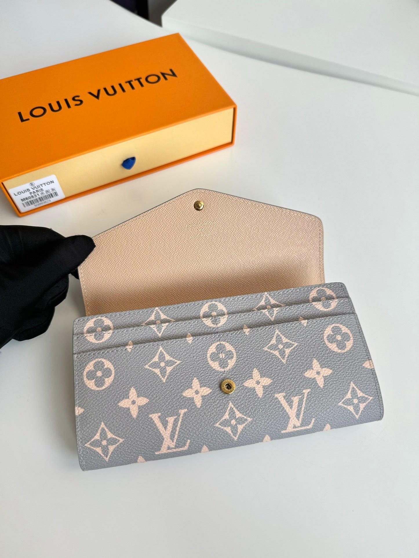 LV Sarah Wallet Trianon Gray Monogram Canvas GHW 221281
