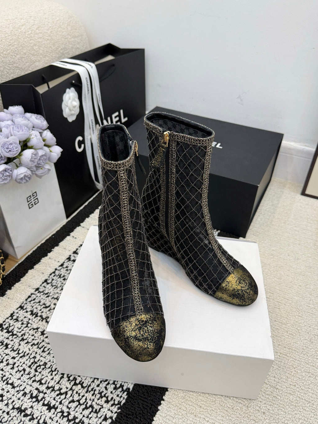 CC 26 Wedge Heel Boot Black Mesh Leather 588857