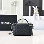 CC 25C Vanity Top Handle 17cm Black Grained Calfskin Light Gold Hardware