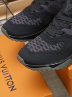 SNEAKERS IN BLACK MESH BREATHABLE AND RUBBER