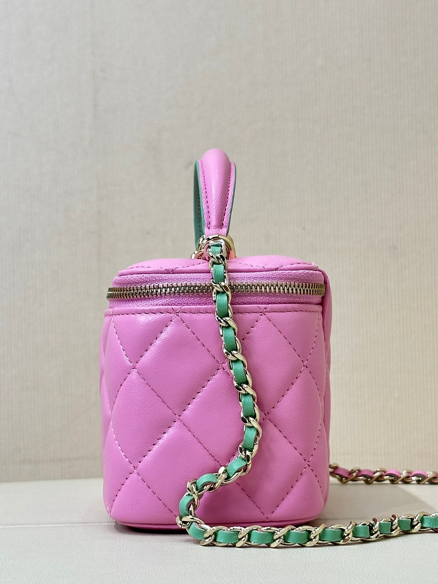 vanity shoulder bag top handle 17cm pink green lambskin