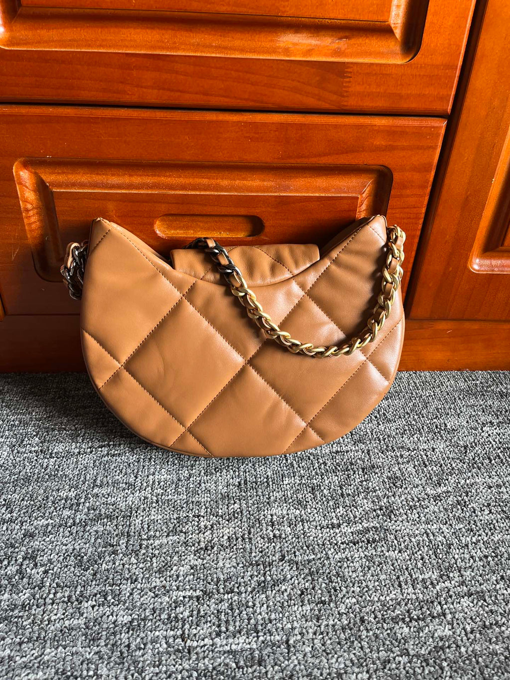 HOBO BAG 23 IN BRONZE BROWN LAMBSKIN GOLD MIX SILVER HARDWARE