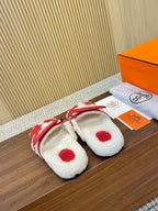 HM Chypre Sandal Red Mix White Wool And Cowhide Lining 543685