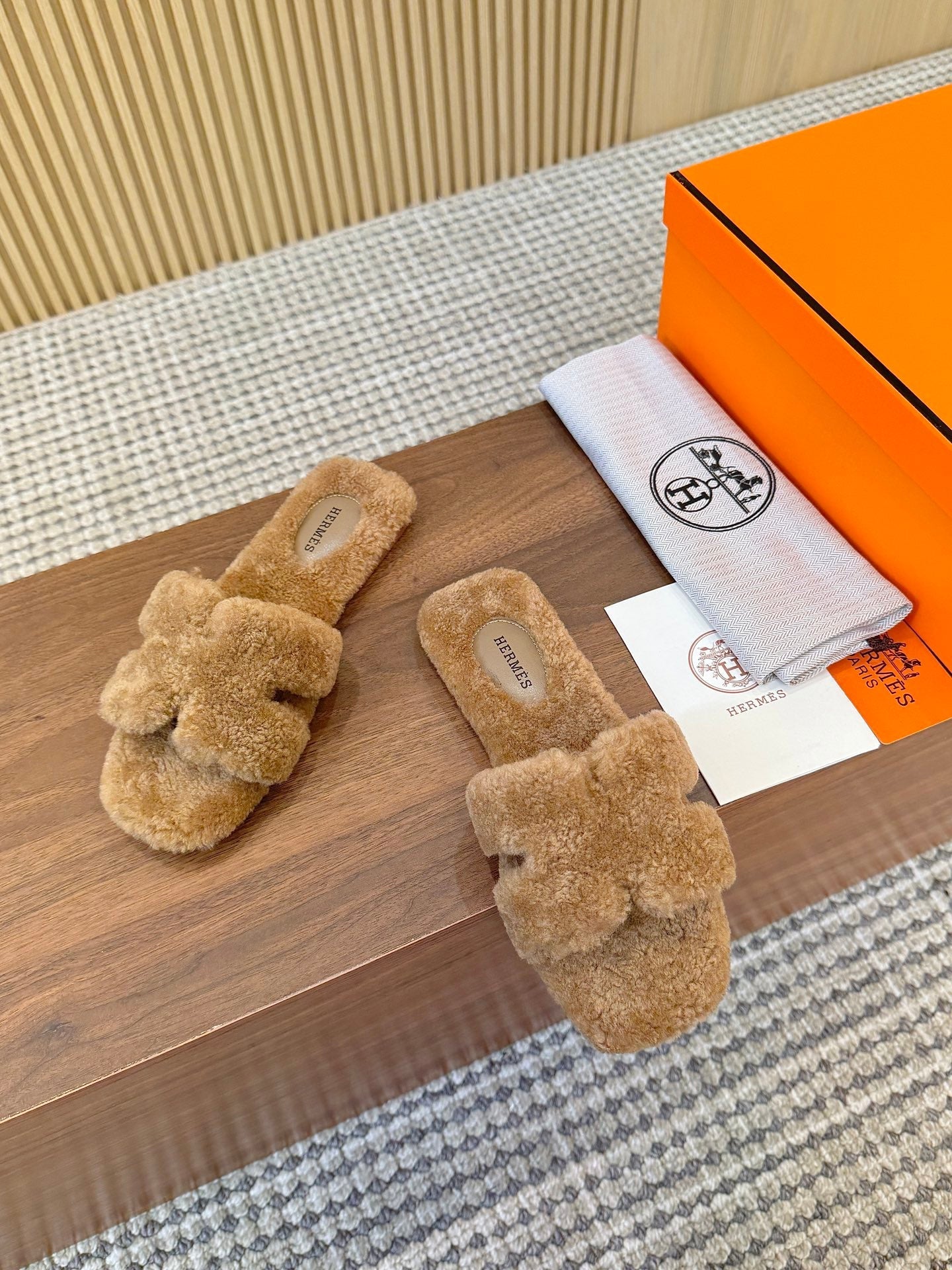 HM Oran Sandal Brown Caramel Wool  543690