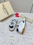 VT 25 Joy Play Low Top Sneaker White Black Cowhide 331681