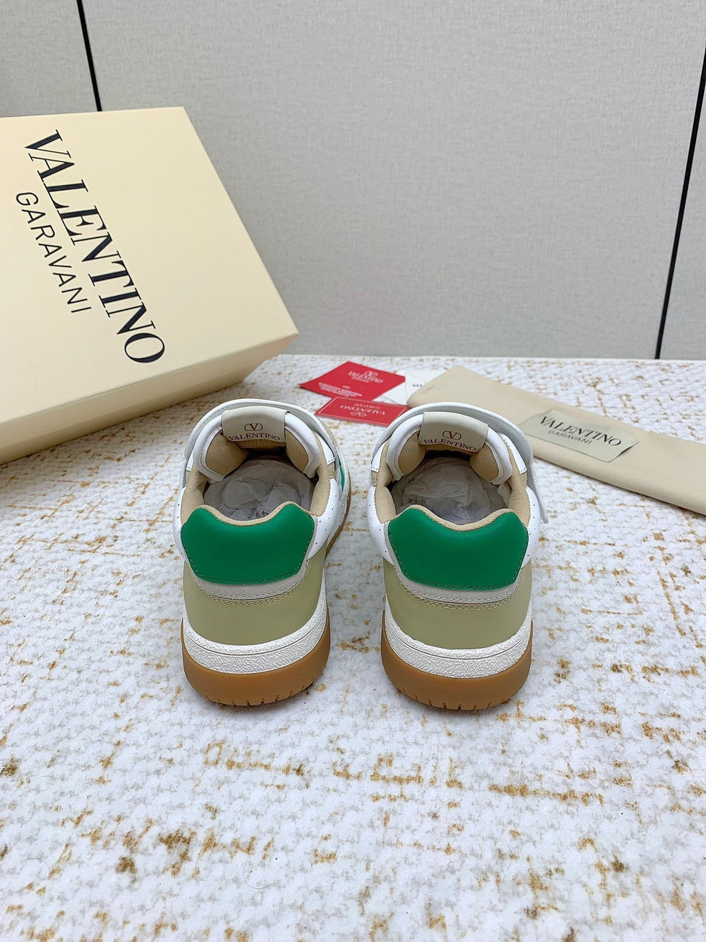 VT 25 Joy Play Low Top Sneaker White Green Cowhide 331682