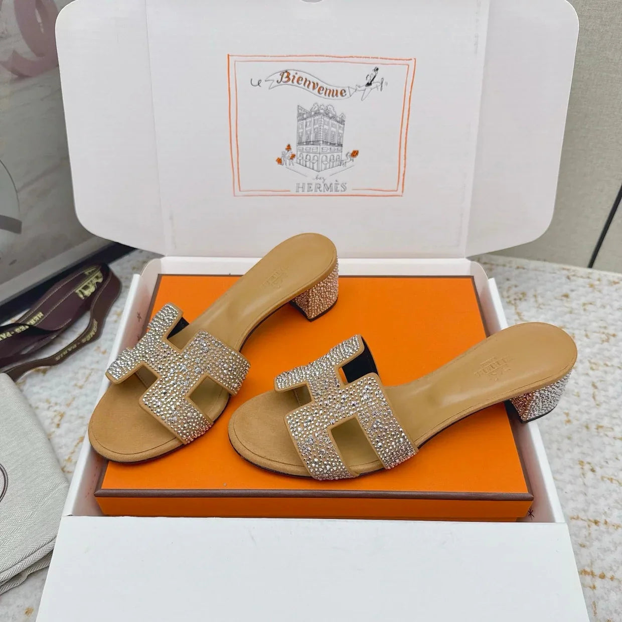 HM 26ss Oran Sandals 50 Beige Gold Crystal Cowhide 625251