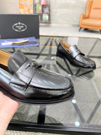 PRA LOAFER IN GLOSSY BLACK CALFSKIN