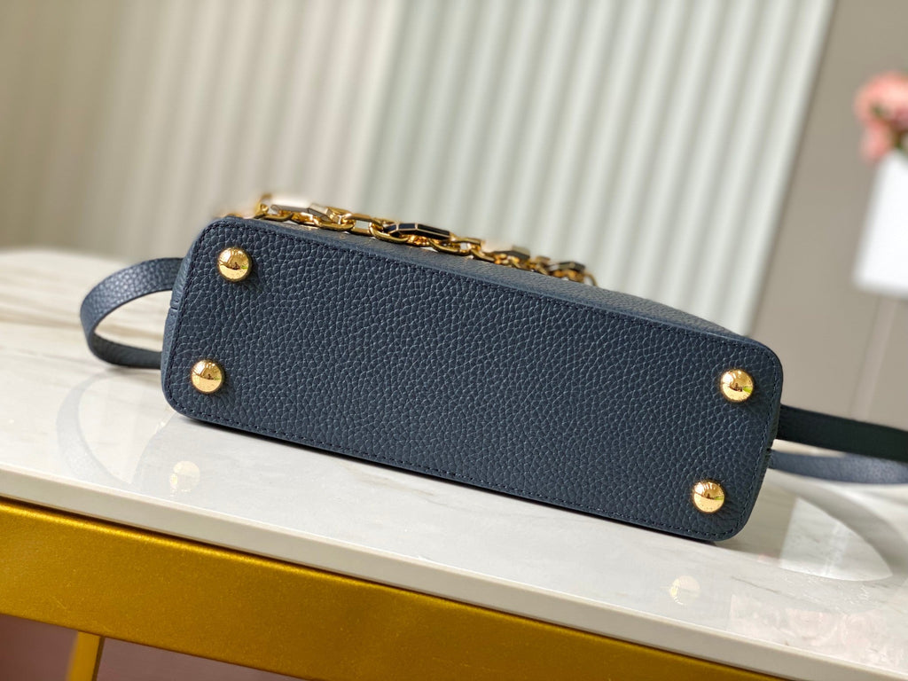 CAPUCINES BB 27CM DARK BLUE TAURILLON LEATHER