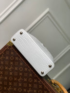 CAPUCINES BB 27 WHITE TAURILLON SILVER HARDWARE