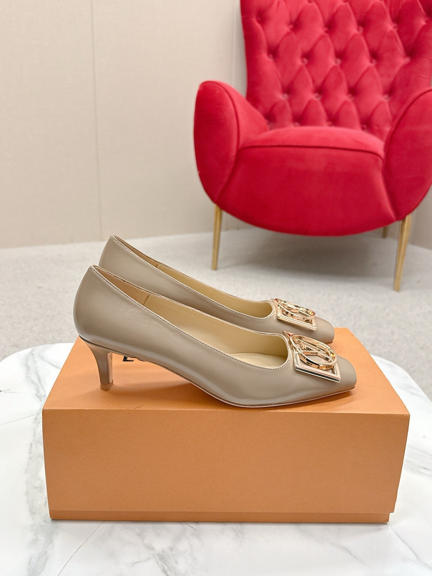 LV Madeleine High Heels Fuchsia Beige Leather 528578