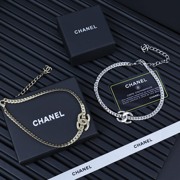25S    CHAIN DOUBLE C NECKLACE