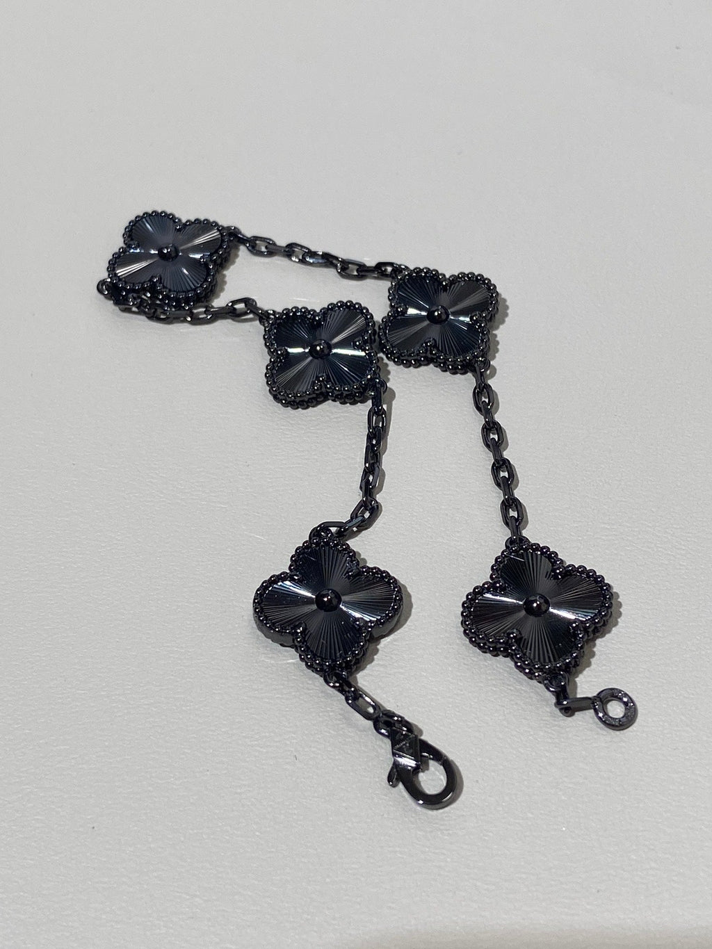 VCA Clover    Black 5 Motifs Black Bracelet