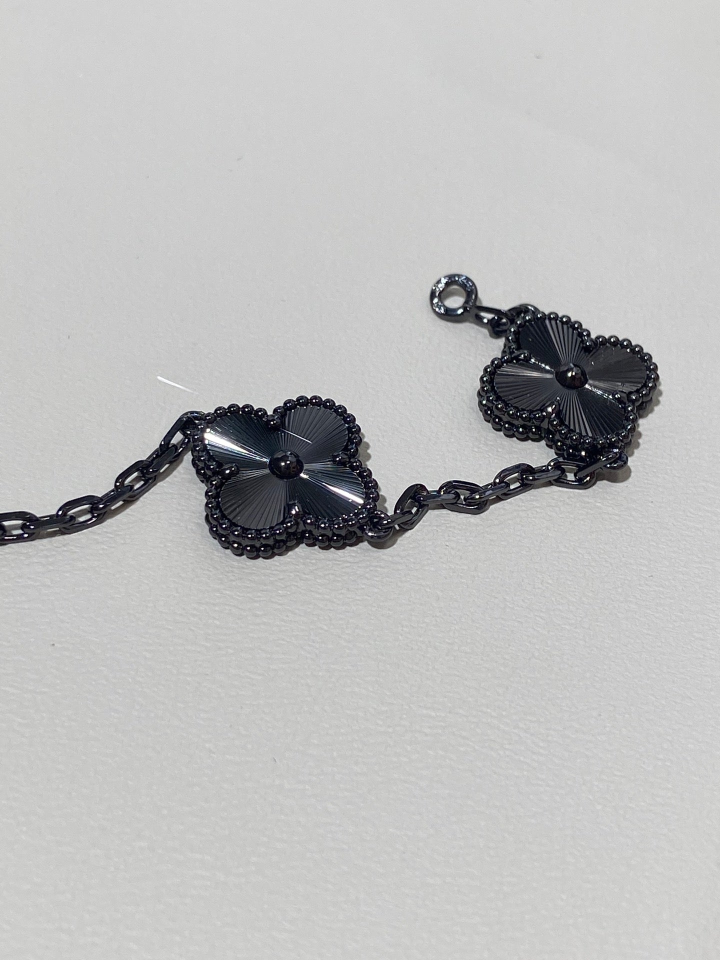 VCA Clover    Black 5 Motifs Black Bracelet