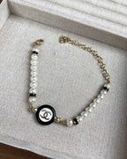 CLASSIC CC PEARL CHAIN WITH    PEARLS BLACK RESIN