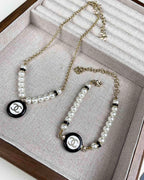 CLASSIC CC PEARL CHAIN WITH    PEARLS BLACK RESIN
