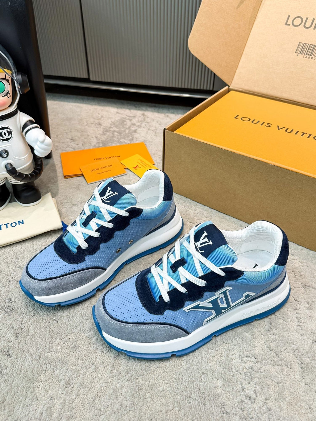 LV Classic Sneaker Grey Blue Black Suede Mesh 625421