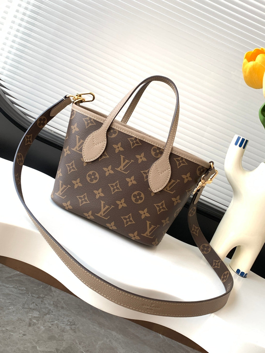 Neverfull 24 Bandoulière Inside Out BB Grey Calfskin