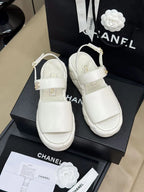 CC HIGH WEDGE SANDALS IN WHITE LAMBSKIN