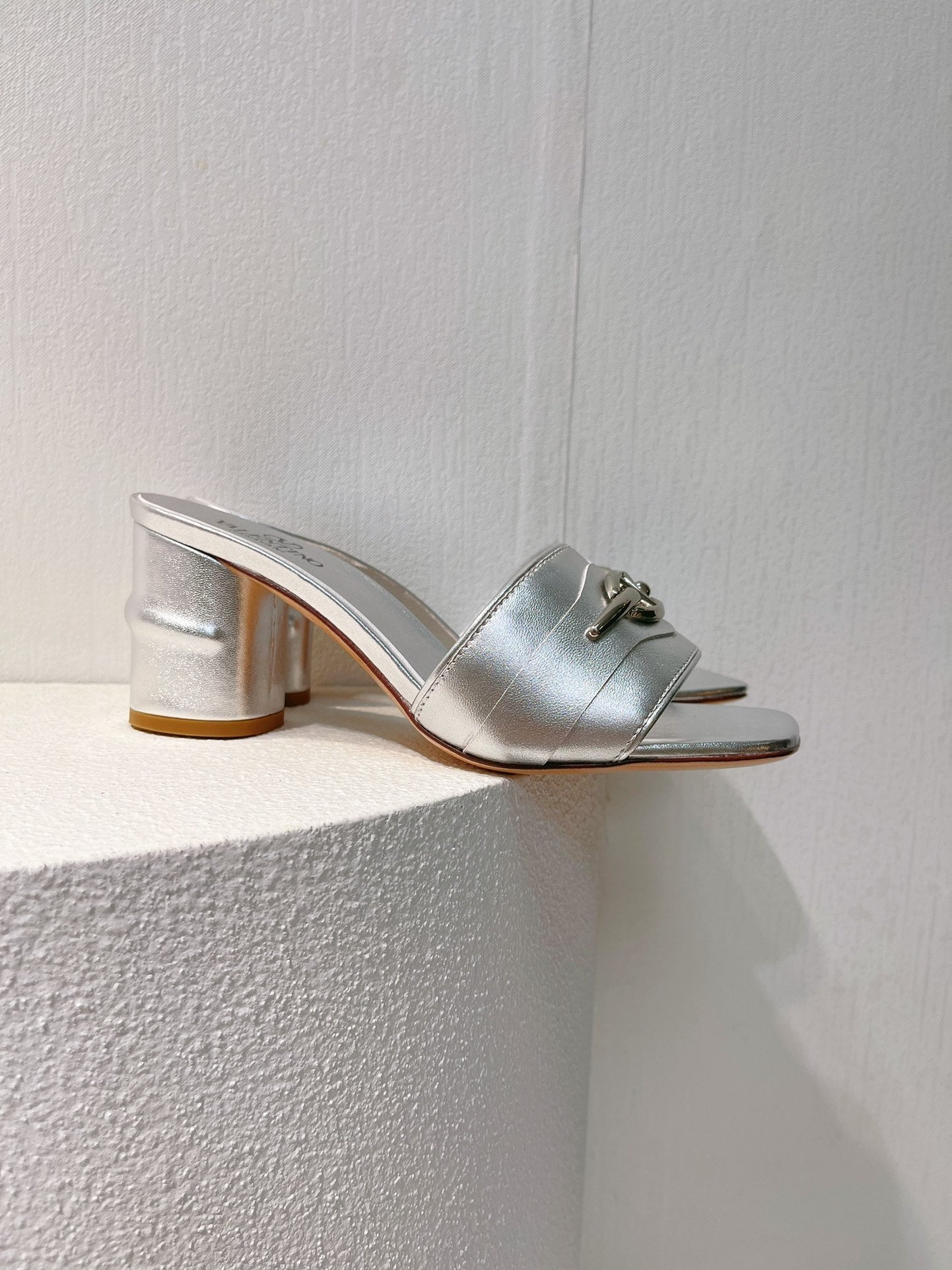 VT Leather Mules Silver Cowhide 292874
