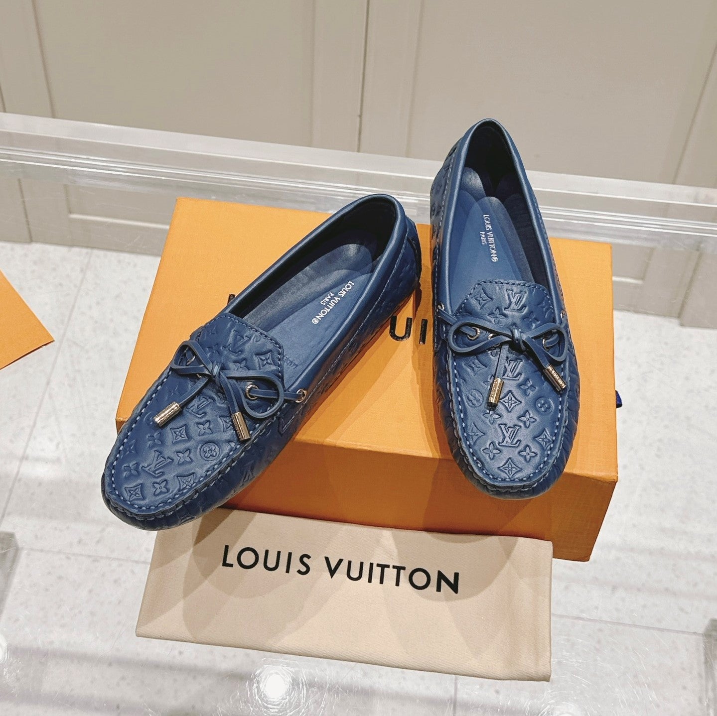 LV Gloria Loafer Blue Embossed Calfskin 480738