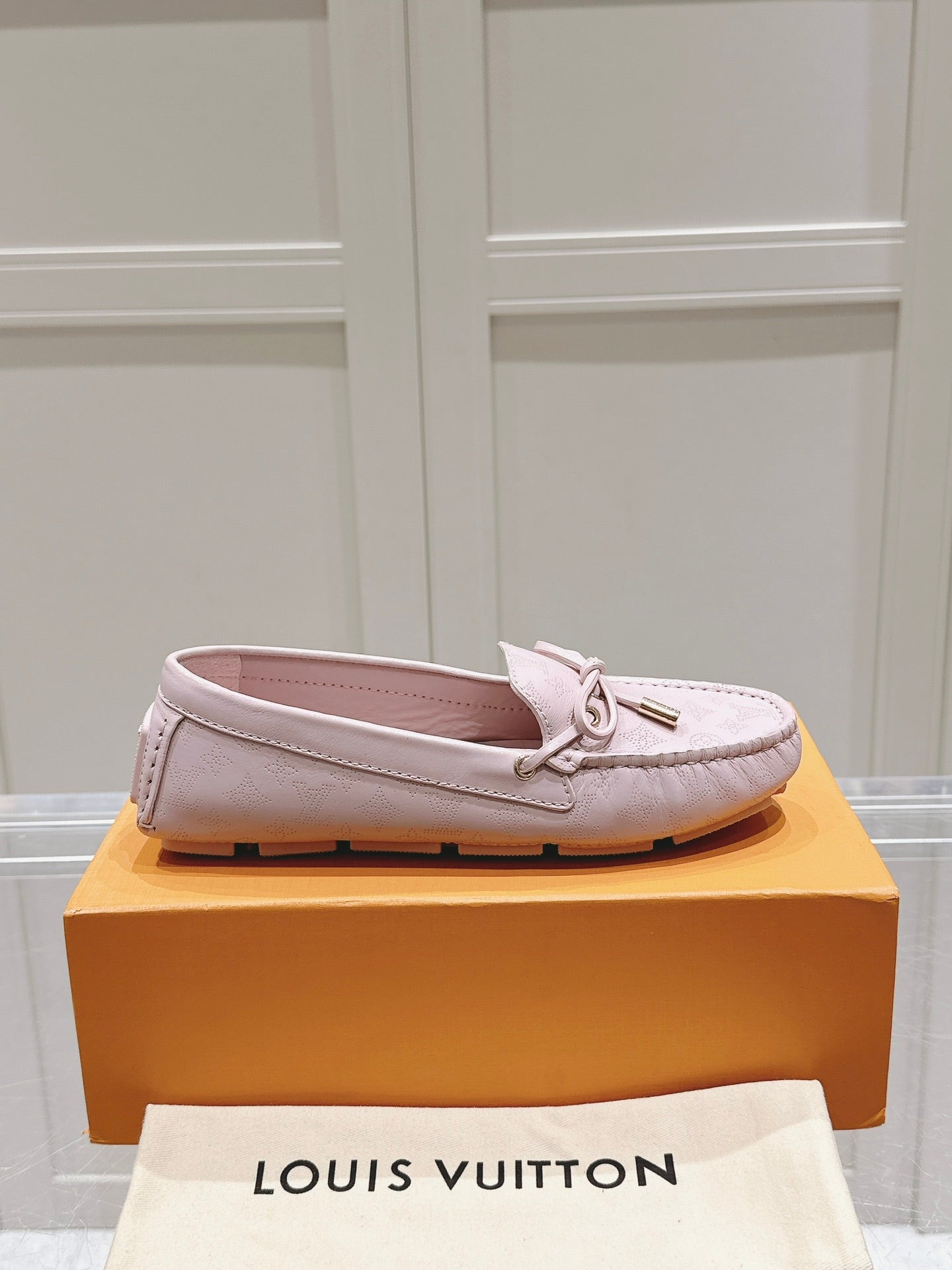 LV Gloria Loafer Pink Perforated Calfskin 480733