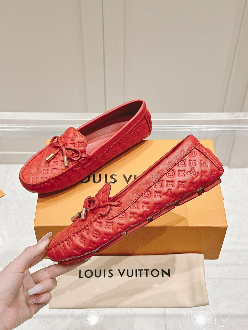 LV Gloria Loafer Red Embossed Calfskin 480741