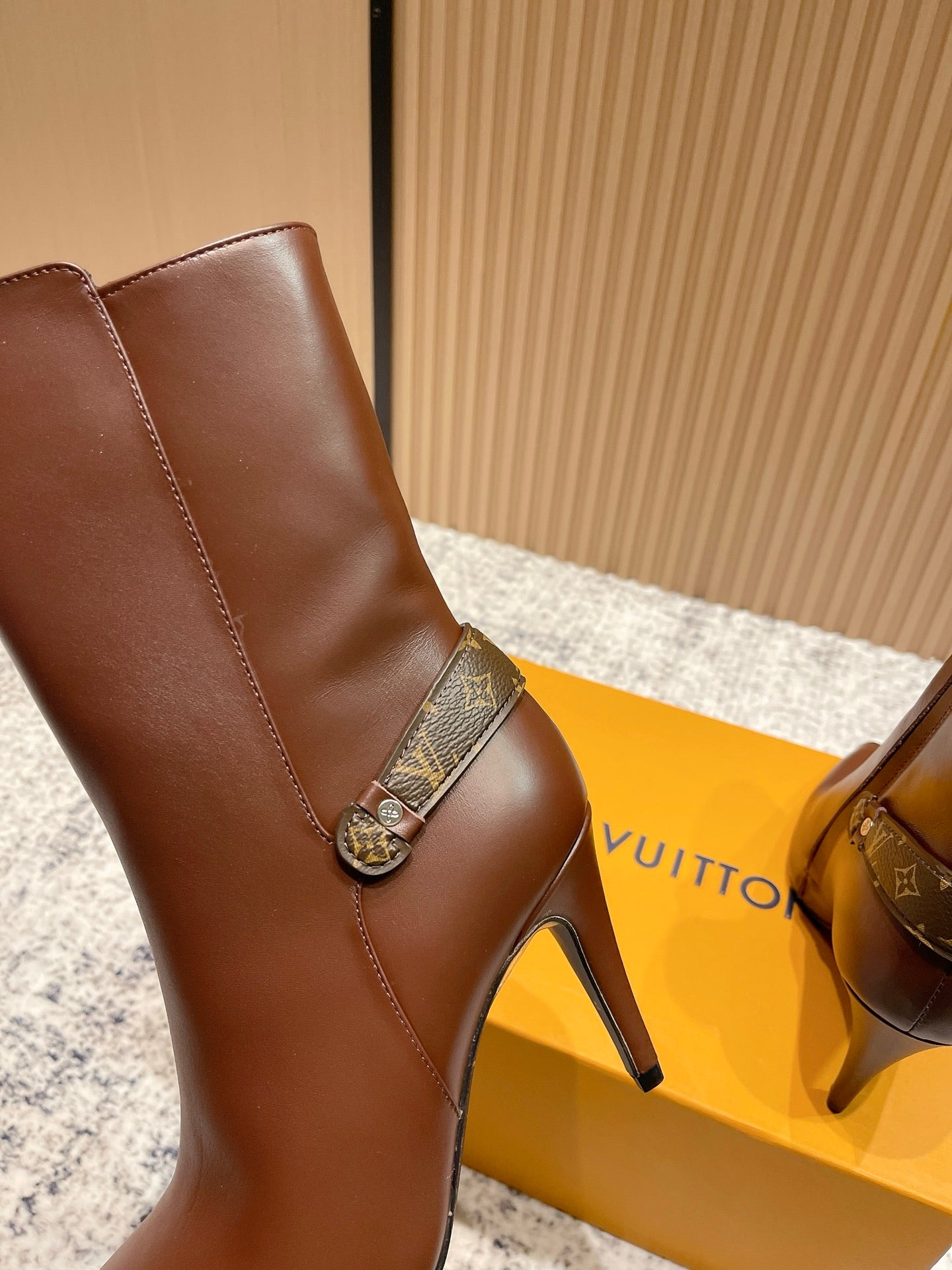 LV Legacy Ankle Boot 80mm Brown Cowhide 480590
