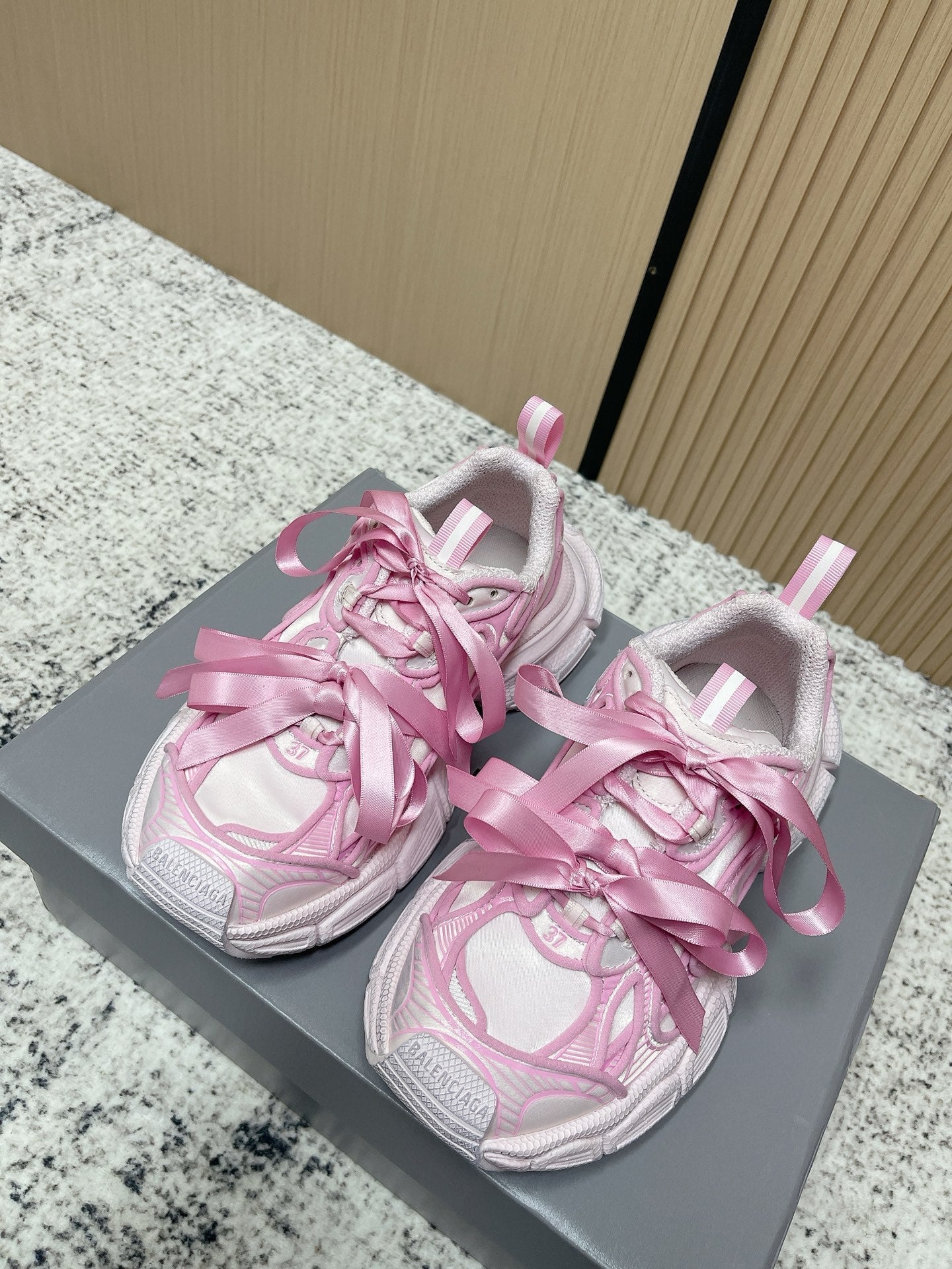 Balenciaga Sneaker Mesh Lace-up Light Pink Fabric 534184