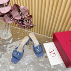 VLOGO SIGNATURE HIGH SHINE OPEN TOE SANDALS 60 MM IN PEGEON BLUE CALFSKIN