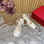VT Signature 115mm Patent Leather Platform Pumps White Calfskin 286474