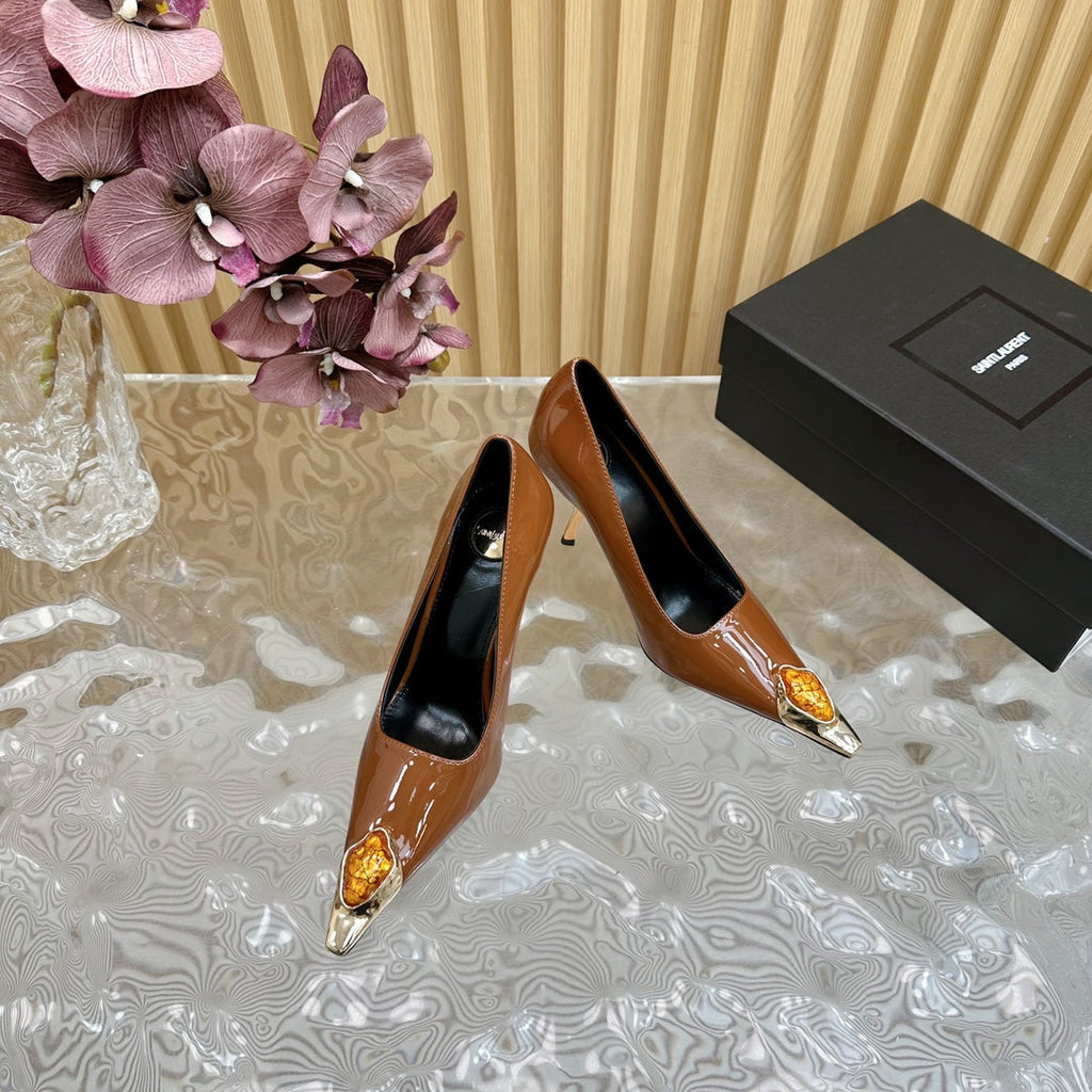 ORANGE GEM-STUDDED HIGH PUMPS IN BRONZE BROWN PATENT CALFSKIN